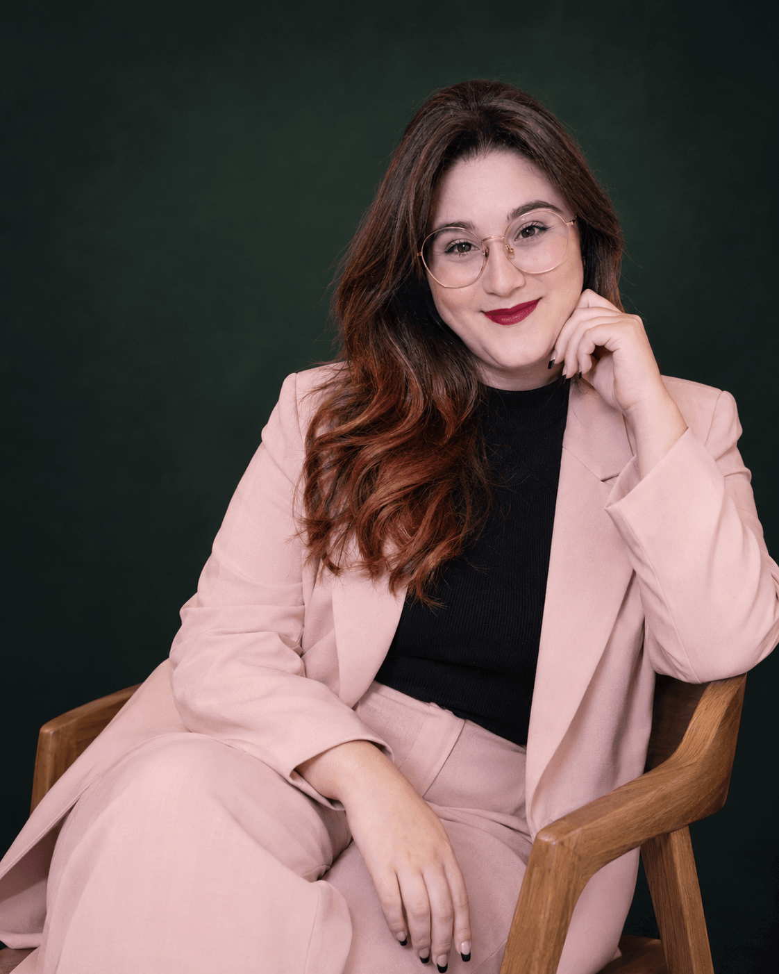 Jennifer Aller creando una estrategia digital para marcas dentro del nicho de salud y belleza, en España